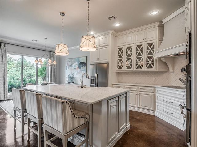 901 Bayonne Bridge Court, Edmond, OK 73034