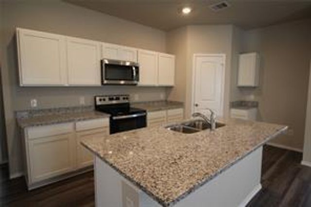 323 Pecos Drive, Huntsville, TX 77340