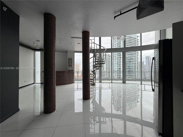 690 SW 1st Ct PHI-01, Miami, FL 33130