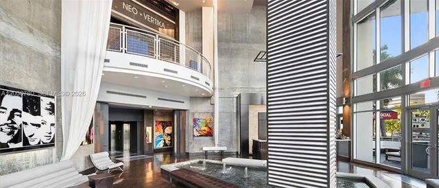 690 SW 1st Ct PHI-01, Miami, FL 33130