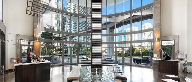 690 SW 1st Ct PHI-01, Miami, FL 33130