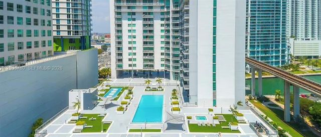 690 SW 1st Ct PHI-01, Miami, FL 33130