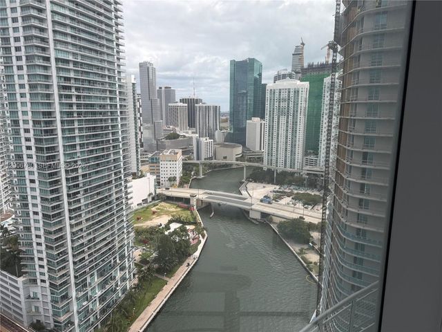 690 SW 1st Ct PHI-01, Miami, FL 33130