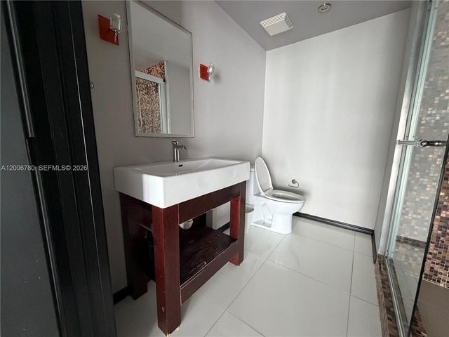 690 SW 1st Ct PHI-01, Miami, FL 33130