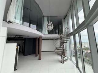 690 SW 1st Ct PHI-01, Miami, FL 33130