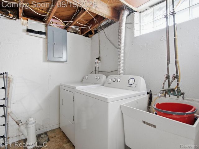 13395 Castle Street, Southgate, MI 48195