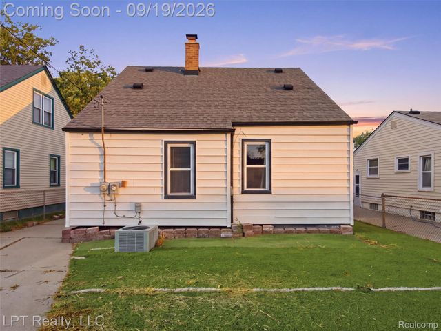 13395 Castle Street, Southgate, MI 48195