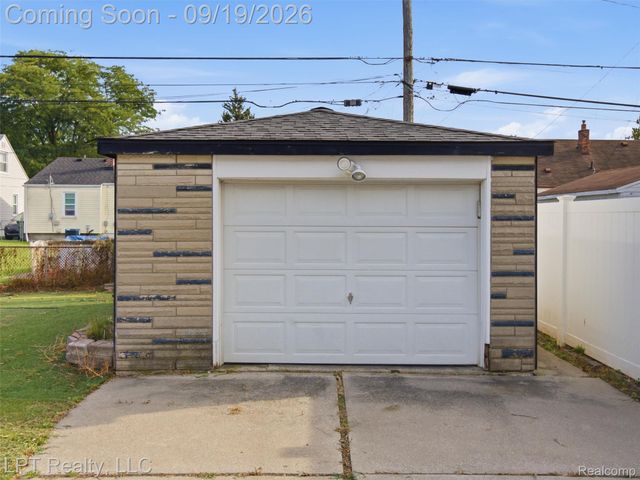 13395 Castle Street, Southgate, MI 48195