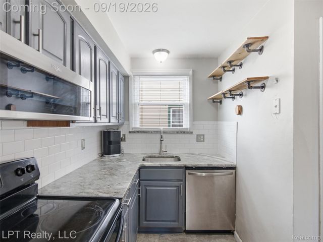 13395 Castle Street, Southgate, MI 48195