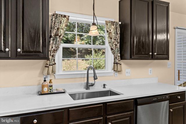 10414 N MCCLELLAN DR, Fredericksburg, VA 22408