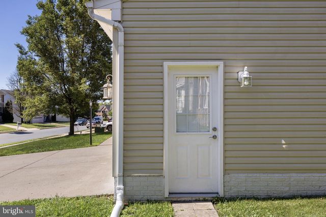 10414 N MCCLELLAN DR, Fredericksburg, VA 22408