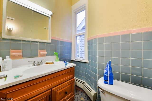 137 Valley Rd, Montclair Twp., NJ 07042