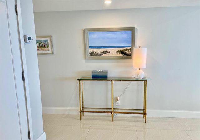 250 S Ocean Boulevard 6f, Boca Raton, FL 33432