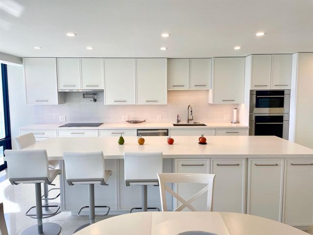 250 S Ocean Boulevard 6f, Boca Raton, FL 33432