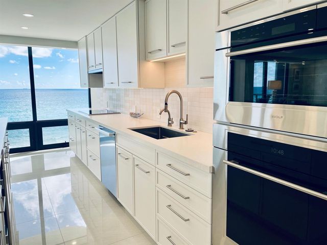 250 S Ocean Boulevard 6f, Boca Raton, FL 33432