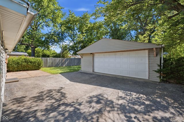 1607 Elmhurst Drive, Indianapolis, IN 46219