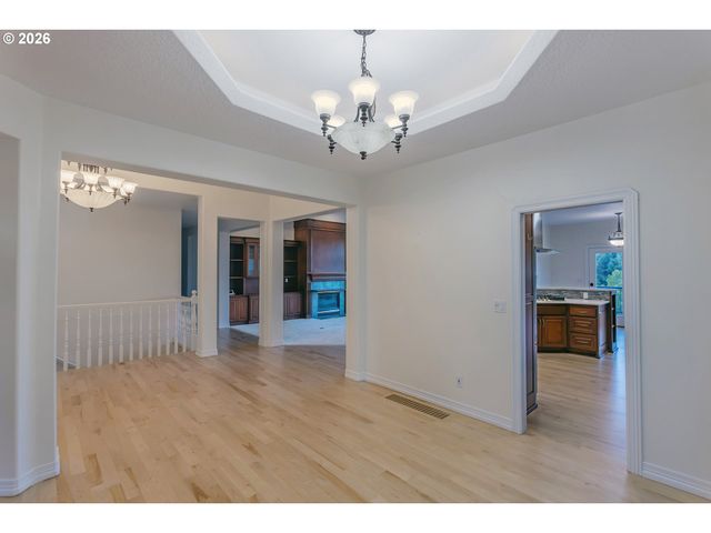 10520 Se ISAAC Dr, Happy Valley, OR 97086