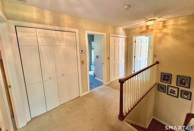 1094 Hopewell Road, Glastonbury, CT 06073