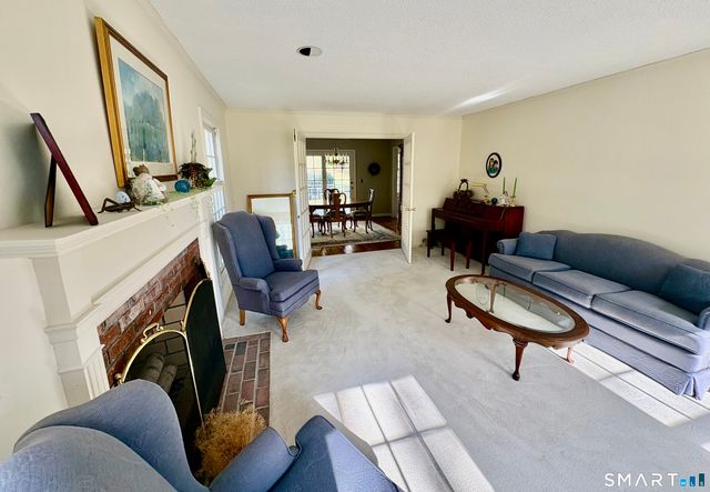 1094 Hopewell Road, Glastonbury, CT 06073