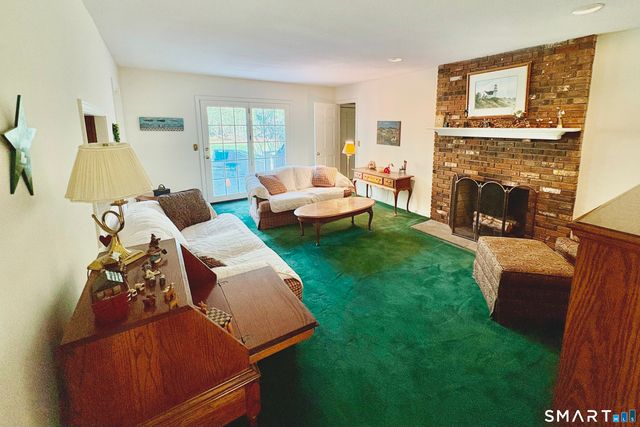 1094 Hopewell Road, Glastonbury, CT 06073
