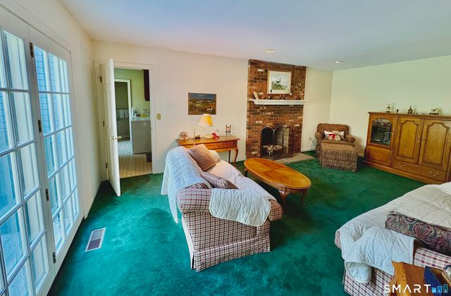 1094 Hopewell Road, Glastonbury, CT 06073