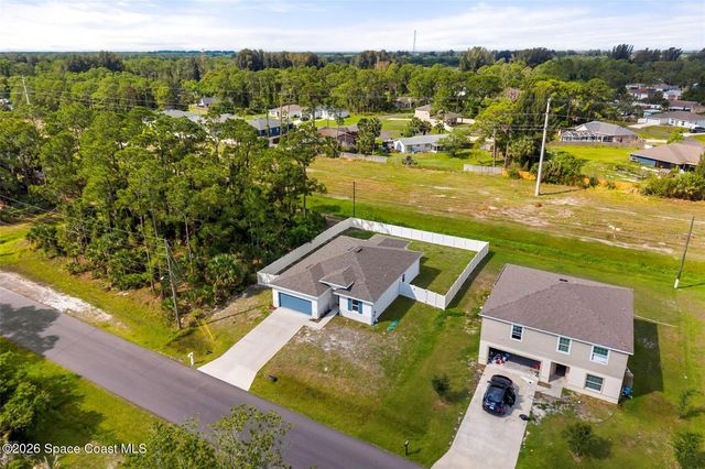 802 Damek Terrace SW, Palm Bay, FL 32908