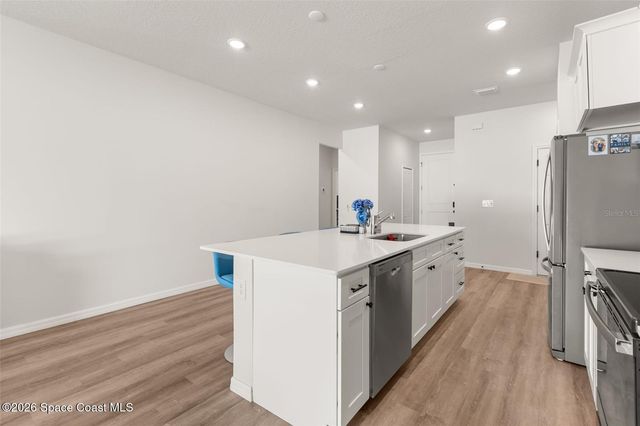 802 Damek Terrace SW, Palm Bay, FL 32908