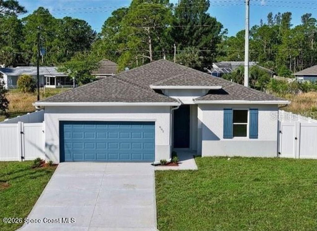 802 Damek Terrace SW, Palm Bay, FL 32908