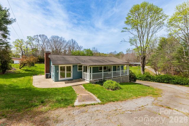 41 Kennedy Road, Weaverville, NC 28787