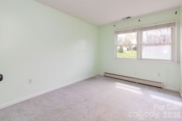 41 Kennedy Road, Weaverville, NC 28787
