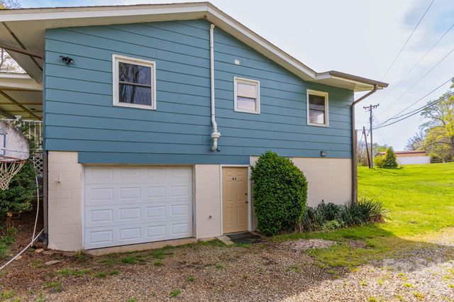41 Kennedy Road, Weaverville, NC 28787
