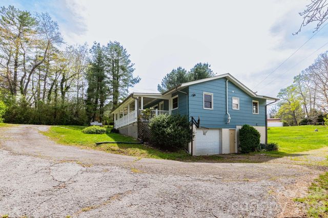 41 Kennedy Road, Weaverville, NC 28787