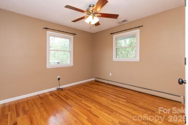 41 Kennedy Road, Weaverville, NC 28787