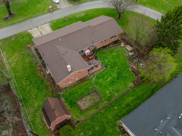 925 S Westchester Park Drive, Yorktown, IN 47396