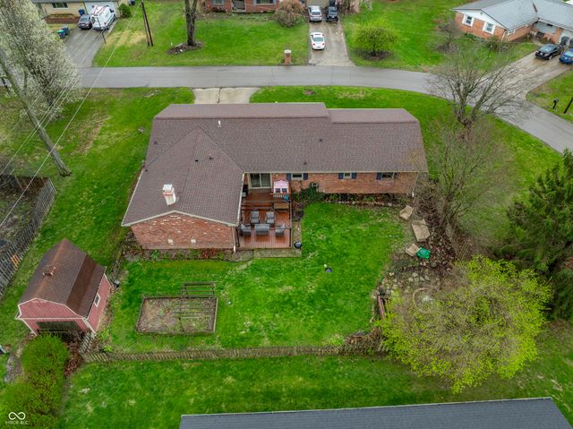 925 S Westchester Park Drive, Yorktown, IN 47396