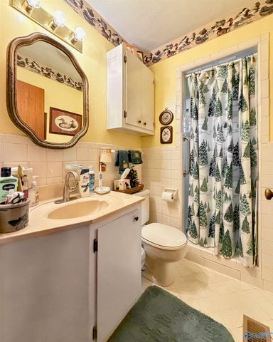 1508 13th Avenue SE, Decatur, AL 35601