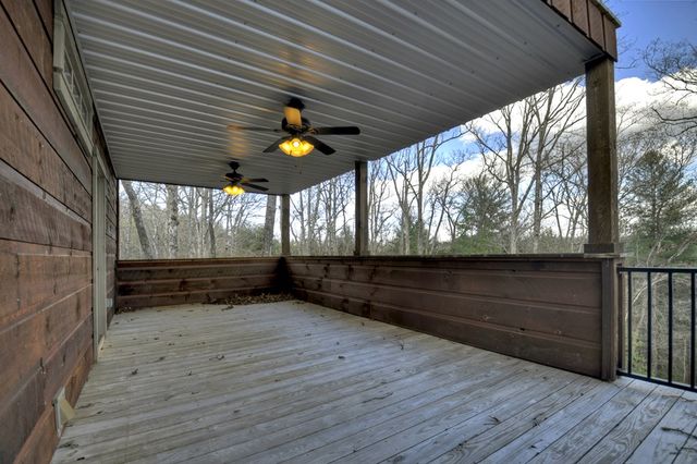 250 Wolf Creek Mountain Road, Mineral Bluff, GA 30559