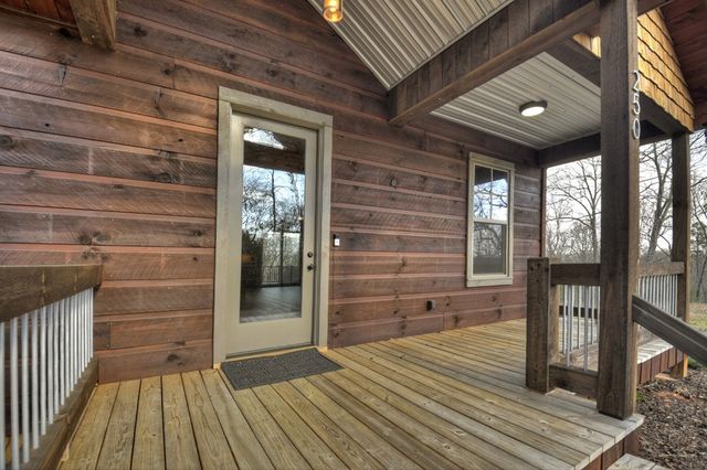 250 Wolf Creek Mountain Road, Mineral Bluff, GA 30559