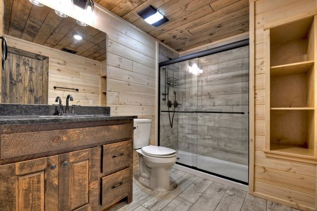 250 Wolf Creek Mountain Road, Mineral Bluff, GA 30559