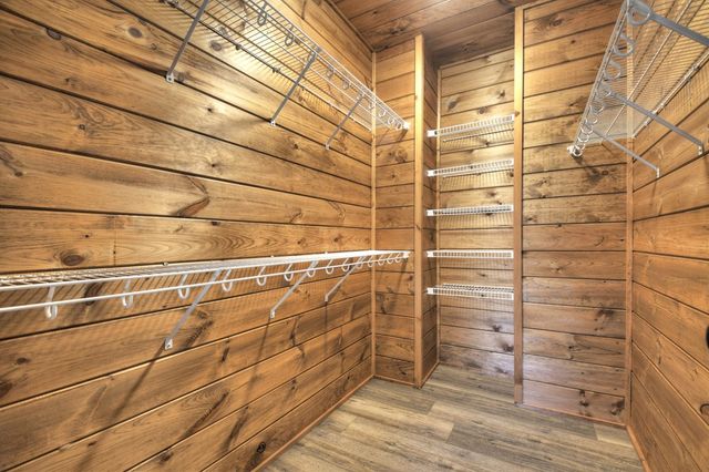 250 Wolf Creek Mountain Road, Mineral Bluff, GA 30559