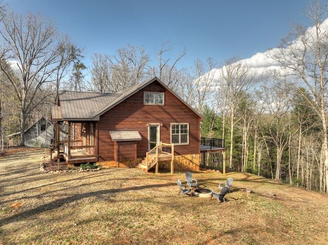250 Wolf Creek Mountain Road, Mineral Bluff, GA 30559