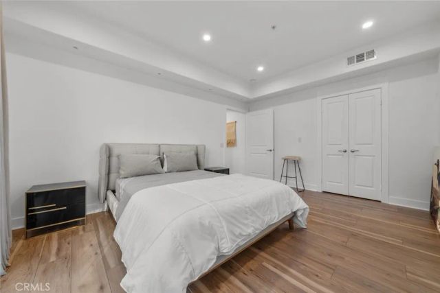 24505 Town Center Drive 7307, Valencia, CA 91355