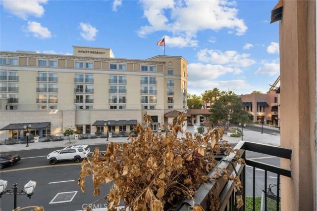 24505 Town Center Drive 7307, Valencia, CA 91355