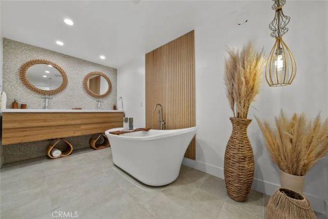 24505 Town Center Drive 7307, Valencia, CA 91355