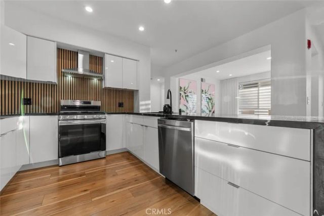 24505 Town Center Drive 7307, Valencia, CA 91355