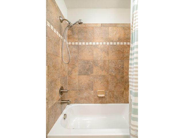 4121 Lonetree Ct, Boulder, CO 80301