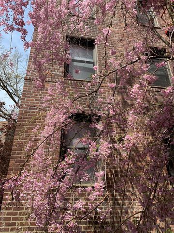 150-29 72 Garden 3L, Kew Garden Hills, NY 11367