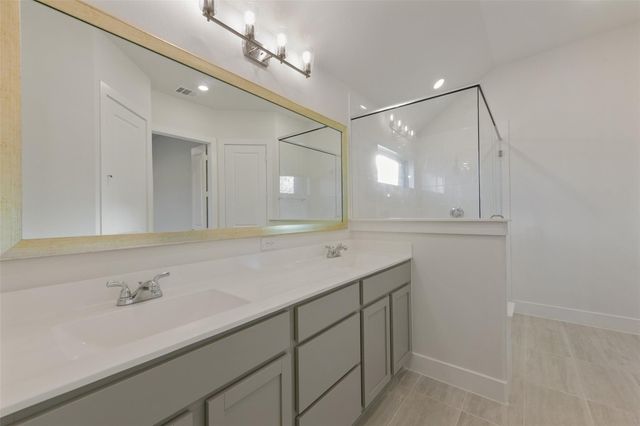 1525 Apache Heights Drive, Dayton, TX 77535
