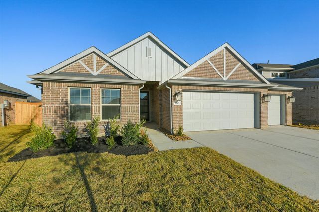 1525 Apache Heights Drive, Dayton, TX 77535