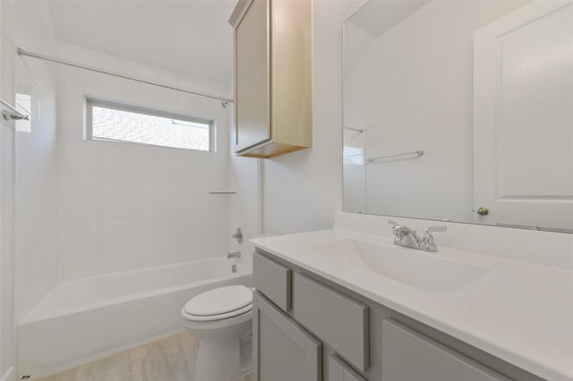 1525 Apache Heights Drive, Dayton, TX 77535
